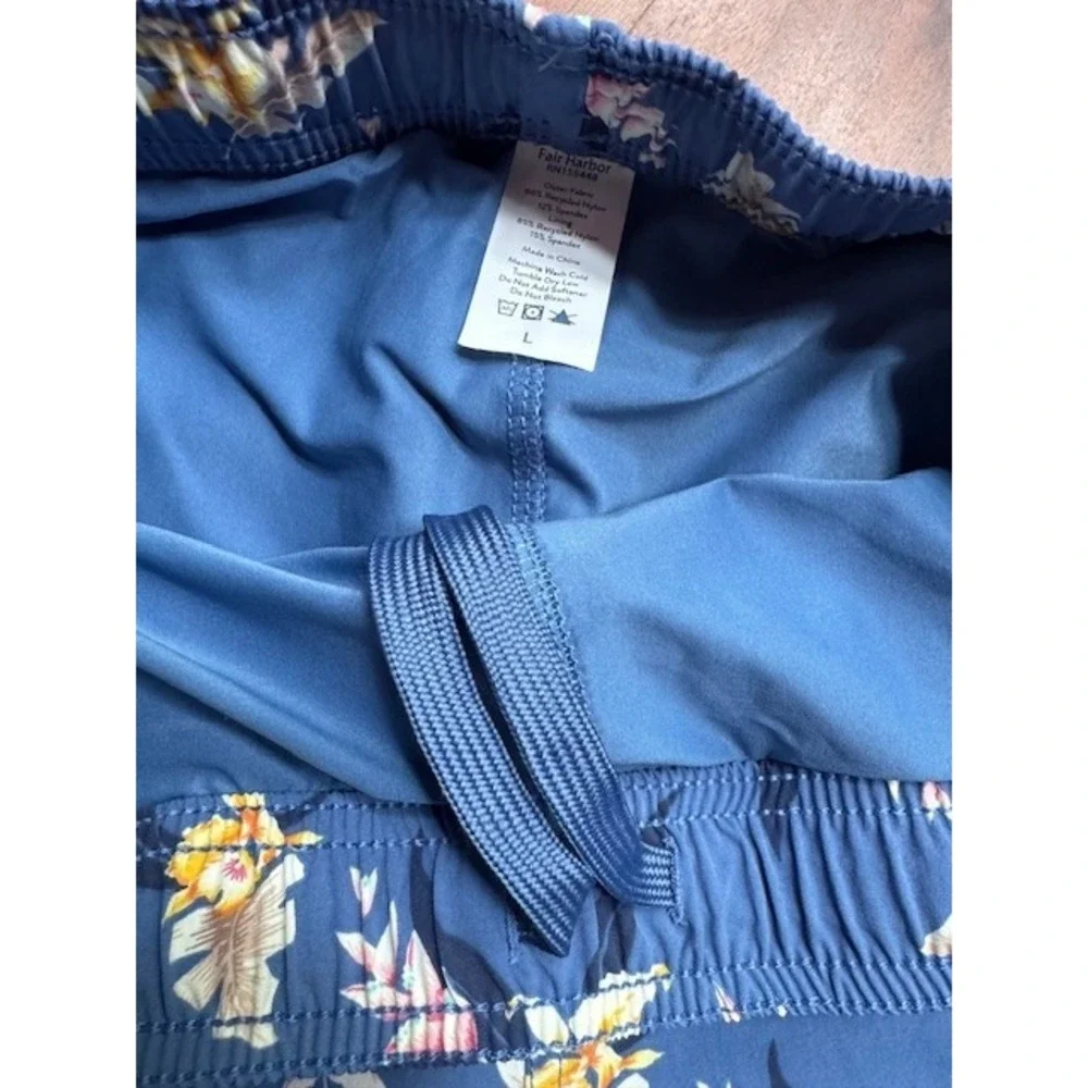 Fair Harbor Swim Trunks Mens LRG Floral Hawaiian Lined Pockets Beach Pool Shorts